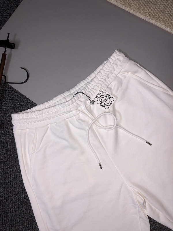 ブランドハーフパンツ背面デザイン